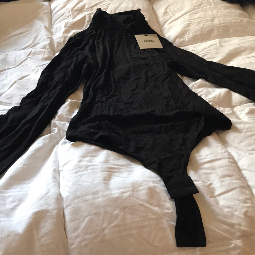 NEVER WORN high neck bodysuit